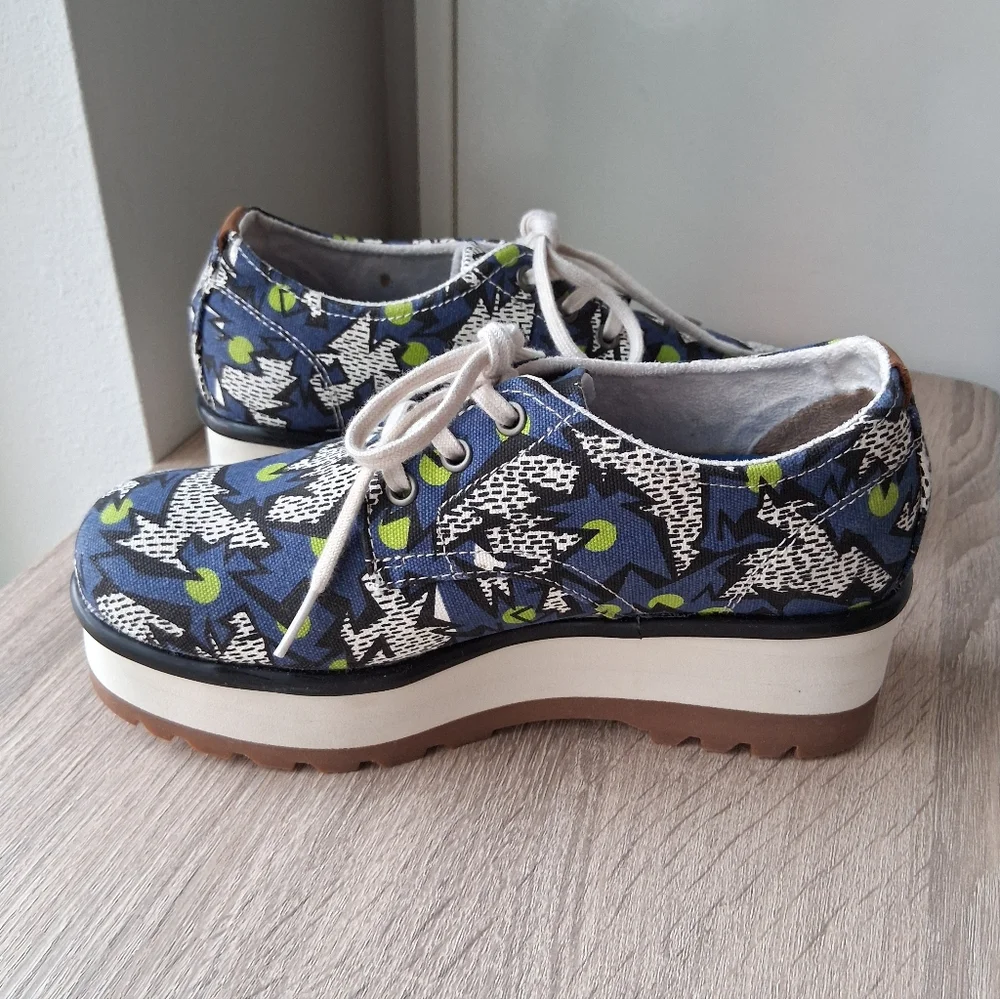 🌷 Caterpillar Retro Patterned Platform Sneakers 🐠🦋